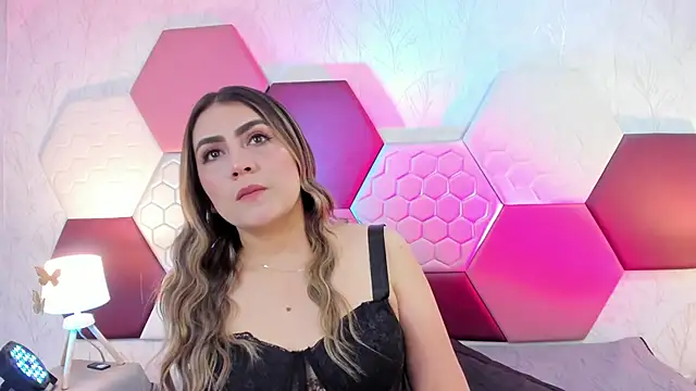 AriaRous online show from June 20, 2026, 11:59 am
