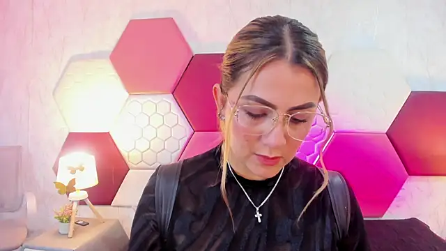 Snapshot of AriaRous chatting on July 22, 2026, 3:36 pm AriaRous online show from July 22, 2026, 3:36 pm