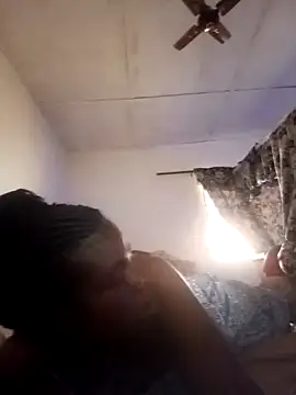 Ghlady1645 online show from January 16, 2026, 1:48 pm