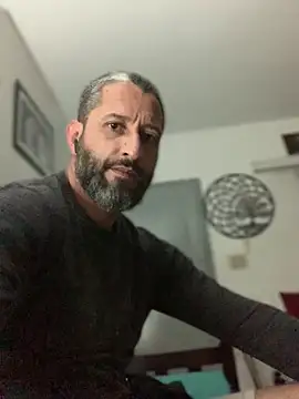 Snapshot of Calientesensible chatting on January 8, 2026, 3:23 am Calientesensible online show from January 8, 2026, 3:23 am