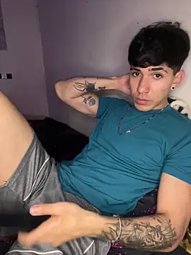 wil hot online show from February 2, 2026, 3:05 am