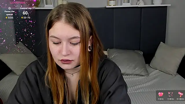 MilanaXHoney online show from March 19, 2026, 12:43 am