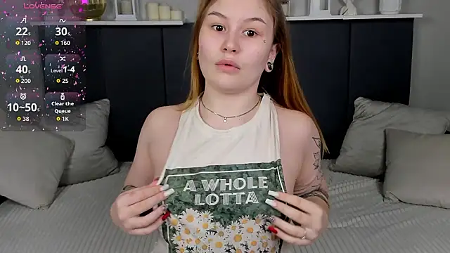 MilanaXHoney online show from March 16, 2026, 12:51 am