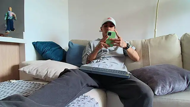 liorvante online show from February 27, 2026, 7:03 pm