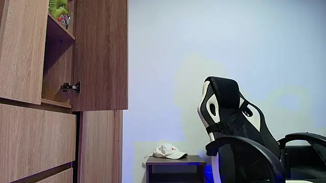 liorvante online show from February 28, 2026, 11:26 pm