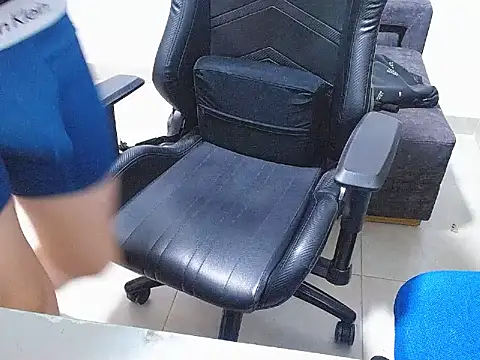 Liam jones10 online show from November 29, 2025, 7:08 am