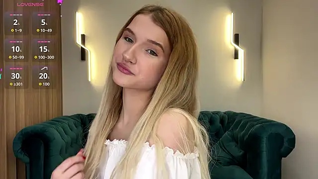 VikkiWittel online show from February 3, 2026, 3:28 pm