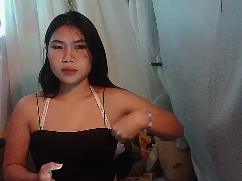 Allysonxx05 online show from February 6, 2026, 3:13 am