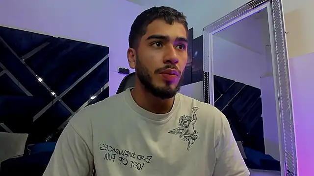 Snapshot of Franco_banderas chatting on February 21, 2026, 2:52 pm Franco banderas online show from February 21, 2026, 2:52 pm