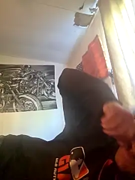 Snapshot of caners66 chatting on March 8, 2026, 11:08 pm caners66 online show from March 8, 2026, 11:08 pm