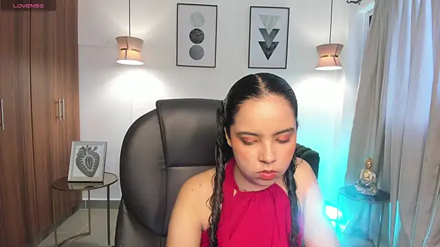 alana martiins online show from December 21, 2025, 11:23 am