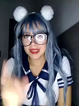 RoxieHart05 online show from June 26, 2026, 3:23 am