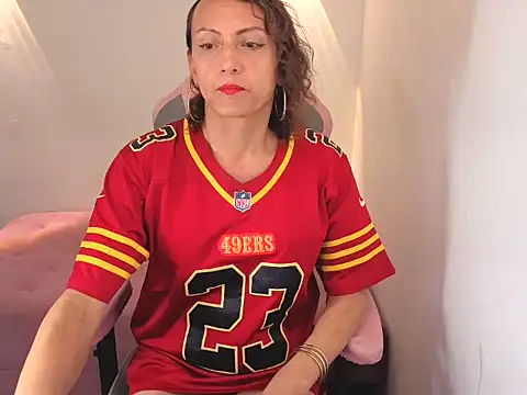 Ivonne ferrer   online show from February 4, 2026, 1:33 am