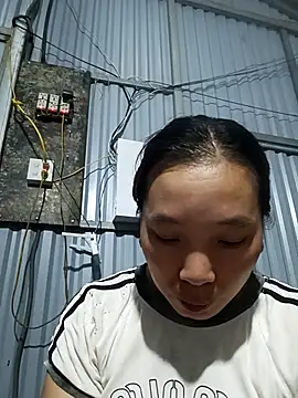 Snapshot of Evelyn-n chatting on April 6, 2026, 4:30 pm Evelyn-n online show from April 6, 2026, 4:30 pm