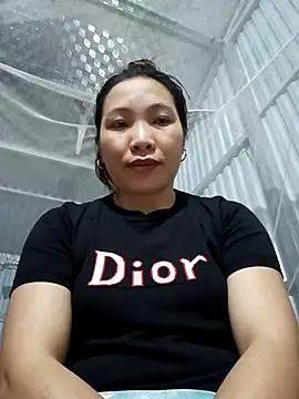 Evelyn-n online show from February 23, 2026, 10:32 pm