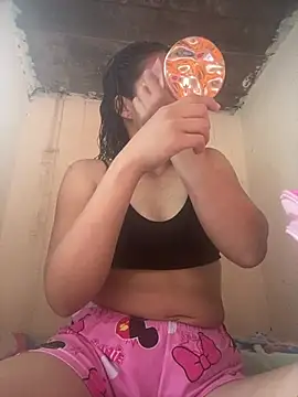 Isabella Evanss online show from February 5, 2026, 7:21 pm