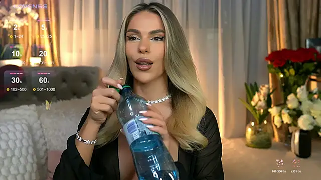 ChloeVelvetx online show from June 14, 2026, 9:38 pm