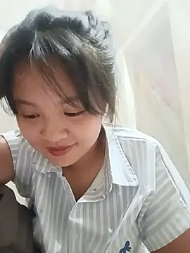 Snapshot of Pretty-haert chatting on July 10, 2026, 7:03 pm Pretty-haert online show from July 10, 2026, 7:03 pm