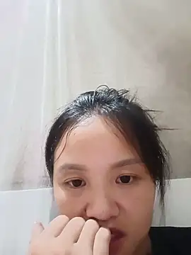 Snapshot of Pretty-haert chatting on June 14, 2026, 3:24 pm Pretty-haert online show from June 14, 2026, 3:24 pm