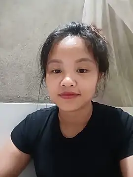 Snapshot of Pretty-haert chatting on June 7, 2026, 4:39 am Pretty-haert online show from June 7, 2026, 4:39 am