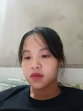 Snapshot of Pretty-haert chatting on June 18, 2026, 3:17 pm Pretty-haert online show from June 18, 2026, 3:17 pm