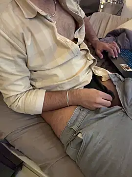 Snapshot of BlahNextDoor chatting on December 16, 2025, 9:08 pm BlahNextDoor online show from December 16, 2025, 9:08 pm