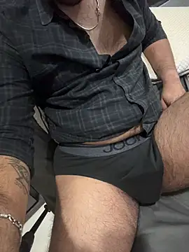 Snapshot of BlahNextDoor chatting on December 18, 2025, 7:07 pm BlahNextDoor online show from December 18, 2025, 7:07 pm