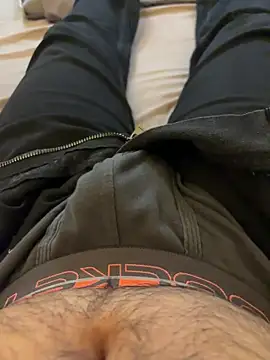 Snapshot of BlahNextDoor chatting on December 15, 2025, 4:46 pm BlahNextDoor online show from December 15, 2025, 4:46 pm