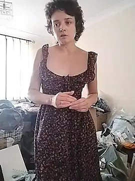 Amy01112 online show from June 26, 2026, 4:13 pm