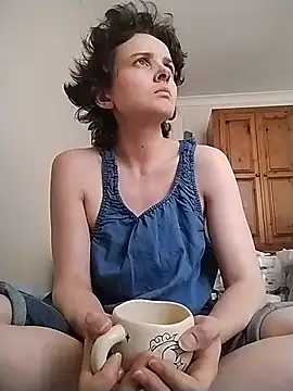 Amy01112 online show from June 30, 2026, 5:24 pm