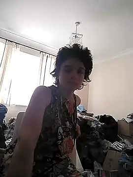 Amy01112 online show from June 27, 2026, 12:33 pm