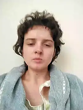 Amy01112 online show from July 17, 2026, 12:13 pm