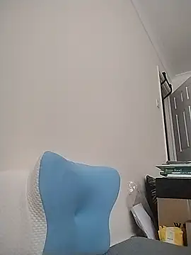 Amy01112 online show from July 23, 2026, 6:26 pm