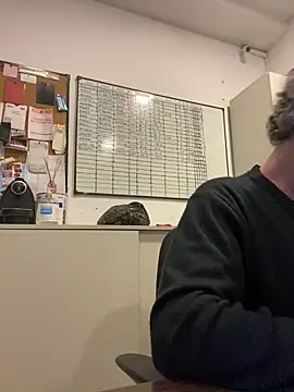 Snapshot of Petebulimia chatting on June 11, 2026, 3:03 am Petebulimia online show from June 11, 2026, 3:03 am