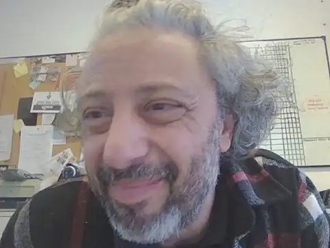 Petebulimia online show from May 3, 2026, 4:21 pm