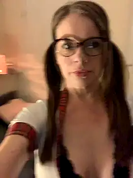 CherryCe online show from January 6, 2026, 10:36 pm