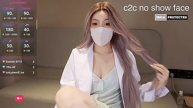 nayomi 34f online show from July 18, 2026, 7:50 am