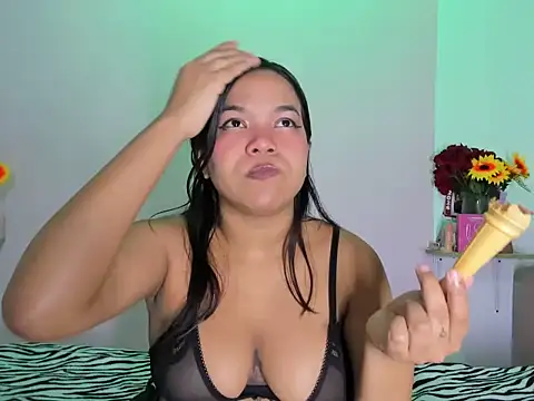 18teenssexy online show from March 13, 2026, 11:10 pm