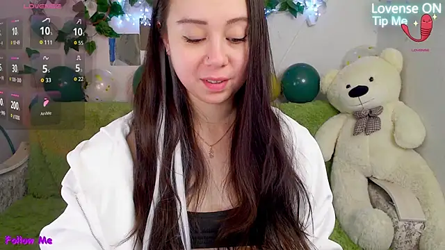 AlinaEleven online show from December 14, 2025, 11:43 pm