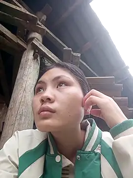 Snapshot of Hilary-123 chatting on February 17, 2026, 2:31 am Hilary-123 online show from February 17, 2026, 2:31 am