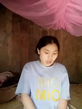 Snapshot of Hilary-123 chatting on March 7, 2026, 2:18 am Hilary-123 online show from March 7, 2026, 2:18 am