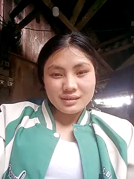 Snapshot of Hilary-123 chatting on March 16, 2026, 5:44 am Hilary-123 online show from March 16, 2026, 5:44 am