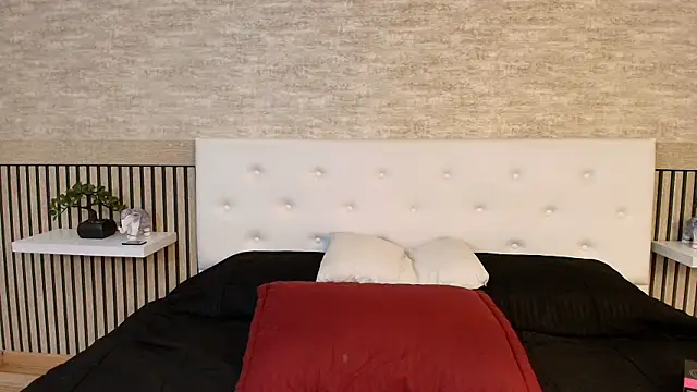 PatrickS25 online show from December 19, 2025, 4:05 am