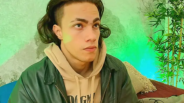 PatrickS25 online show from March 19, 2026, 4:23 am