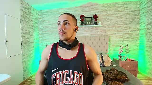 PatrickS25 online show from March 10, 2026, 4:05 am