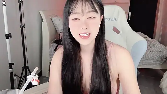 CCmakelong online show from June 10, 2026, 5:19 am