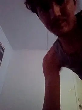 cmoneyyy021 online show from December 1, 2025, 6:03 am