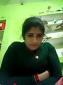 Sonamhot743 online show from December 4, 2025, 9:47 pm