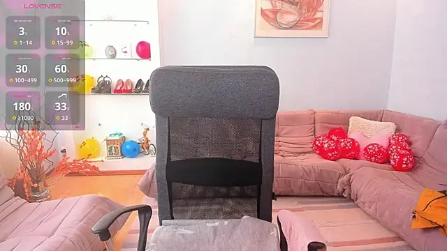 Snapshot of KamillaJei chatting on February 21, 2026, 6:04 am KamillaJei online show from February 21, 2026, 6:04 am