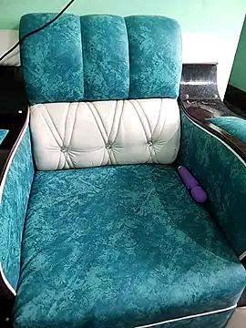 Snapshot of CherrychloeXO chatting on April 1, 2026, 6:15 am CherrychloeXO online show from April 1, 2026, 6:15 am